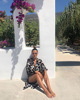 Vaso Laskaraki feet photo thumbnail