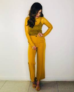 Vaso Laskaraki feet photo thumbnail