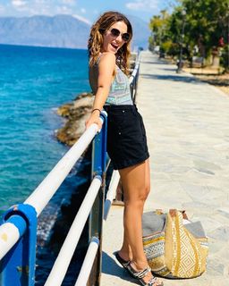 Vaso Laskaraki feet photo thumbnail