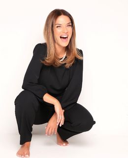 Vaso Laskaraki feet photo thumbnail