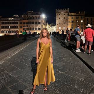 Vaso Laskaraki feet photo thumbnail