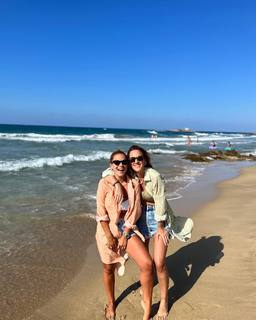 Vaso Laskaraki feet photo thumbnail