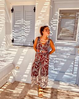 Vaso Laskaraki feet photo thumbnail