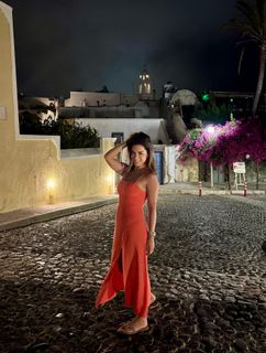 Vaso Laskaraki feet photo thumbnail