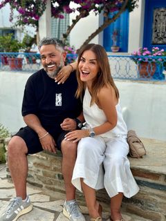 Vaso Laskaraki feet photo thumbnail