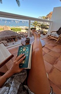 Vaso Laskaraki feet photo 3