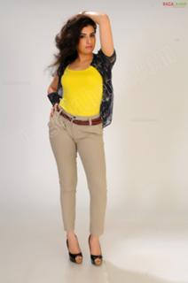 Veda feet photo 2