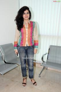 Veda feet photo 7