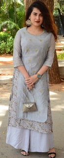 Veda feet photo 3