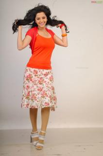 Vedhika feet photo thumbnail