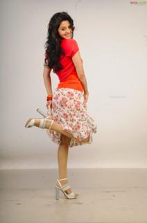 Vedhika feet photo thumbnail