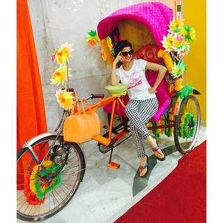 Vedhika feet photo thumbnail