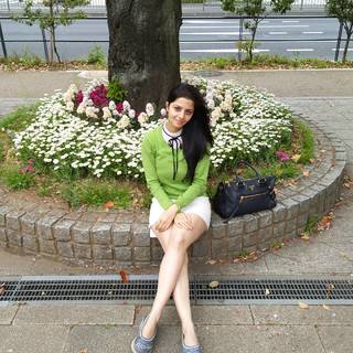 Vedhika feet photo thumbnail