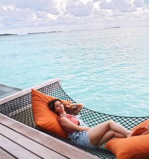 Vedhika feet photo thumbnail