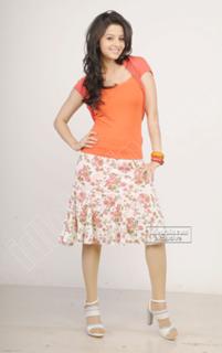 Vedhika feet photo thumbnail