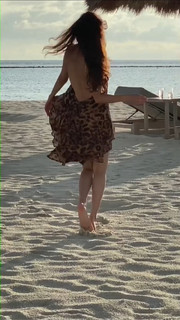 Vedhika feet photo thumbnail