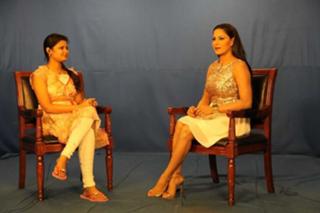 Veena Malik feet photo thumbnail