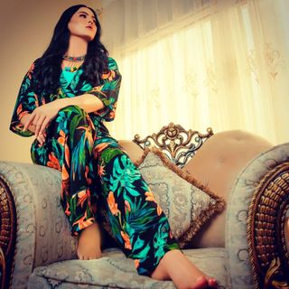 Veena Malik feet photo thumbnail