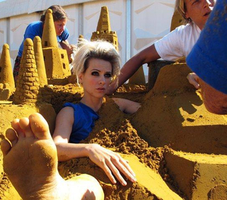 Veerle Baetens feet photo 11