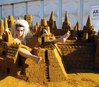 Veerle Baetens feet photo 10