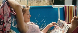 Veerle Baetens feet photo 6