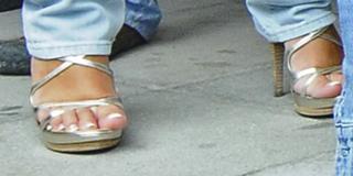 Vendula Pizingerová feet photo 19
