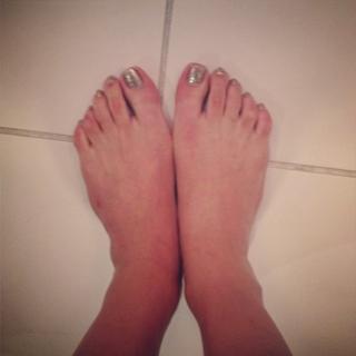 Venus Lux feet photo 2