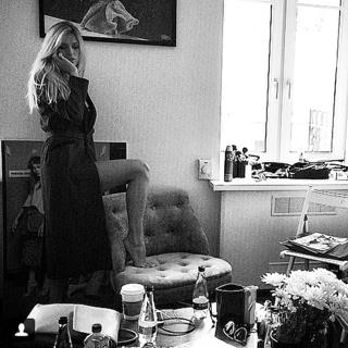 Vera Brezhneva feet photo thumbnail