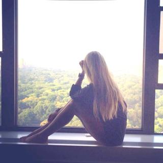 Vera Brezhneva feet photo thumbnail
