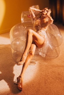 Vera Brezhneva feet photo thumbnail