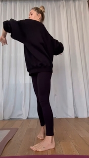 Vera Brezhneva feet photo thumbnail