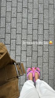 Vera Brezhneva feet photo thumbnail