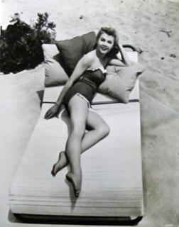 Vera-Ellen feet photo 18