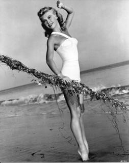 Vera-Ellen feet photo 3