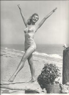 Vera-Ellen feet photo 17