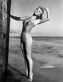 Vera-Ellen feet photo 20