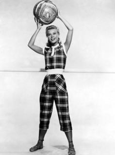 Vera-Ellen feet photo 1