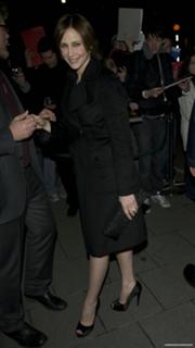 Vera Farmiga feet photo thumbnail