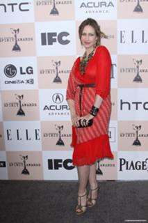Vera Farmiga feet photo thumbnail