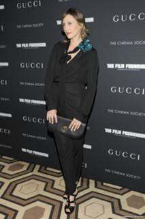 Vera Farmiga feet photo thumbnail