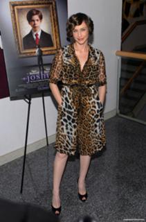 Vera Farmiga feet photo thumbnail