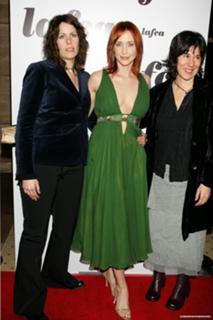 Vera Farmiga feet photo thumbnail
