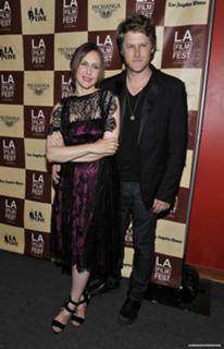Vera Farmiga feet photo thumbnail