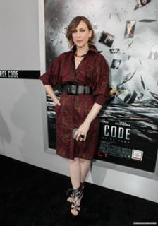 Vera Farmiga feet photo thumbnail