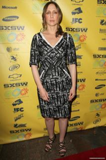 Vera Farmiga feet photo thumbnail