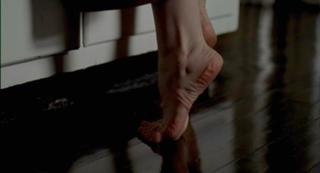Vera Farmiga feet photo thumbnail