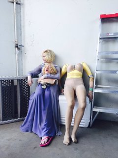 Vera Farmiga feet photo thumbnail