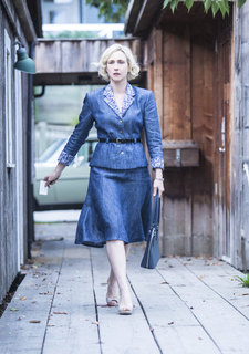 Vera Farmiga feet photo thumbnail