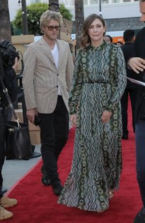 Vera Farmiga feet photo thumbnail