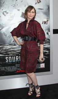 Vera Farmiga feet photo thumbnail